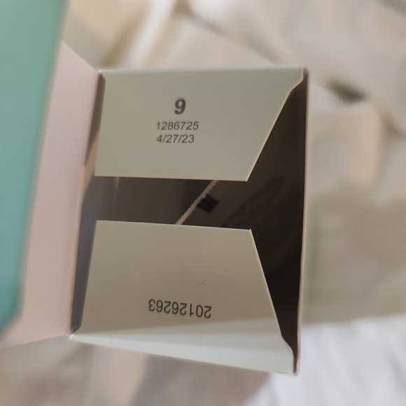 Mary Kay Mint Bliss Energizing Lotion - Picture 6 of 7